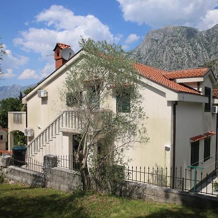 Apartmani Dijana 2 Kotor Eksteriør bilde