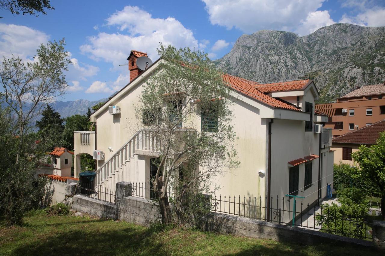 Apartmani Dijana 2 Kotor Eksteriør bilde