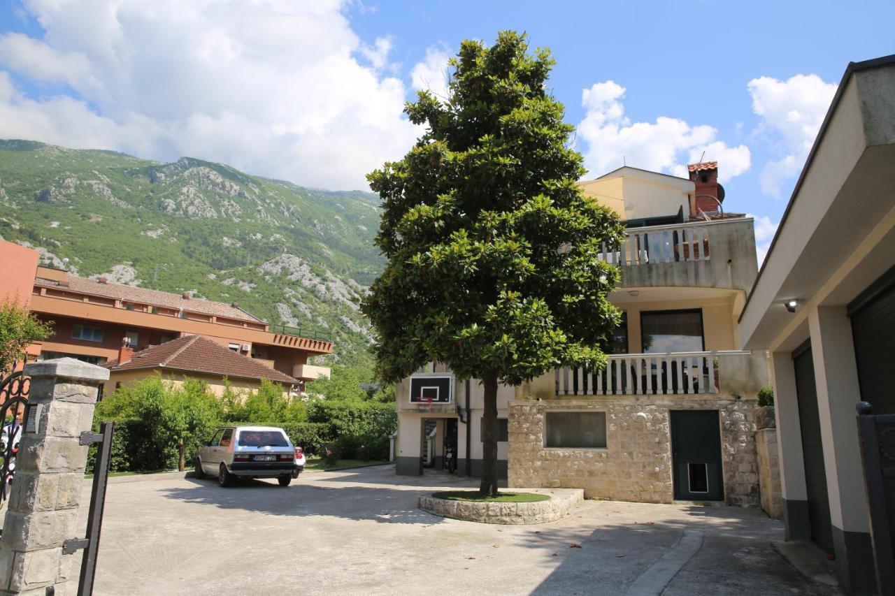 Apartmani Dijana 2 Kotor Eksteriør bilde